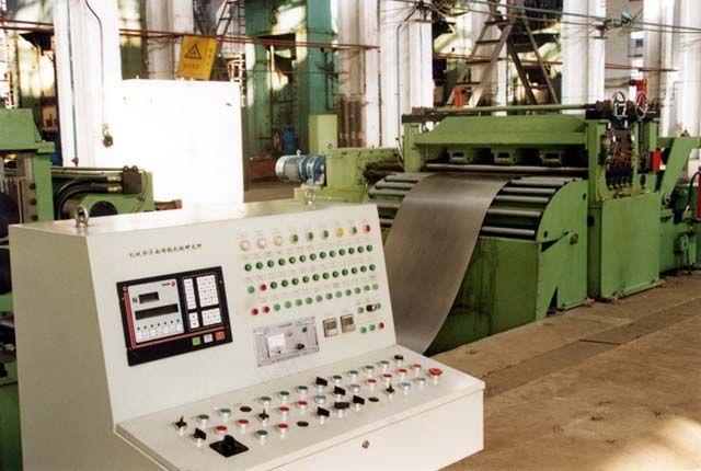 點擊(ji)查看詳(xiang)細信息(xi)标題：薄(bao)闆橫剪(jian)線 閱讀(du)次數：1767